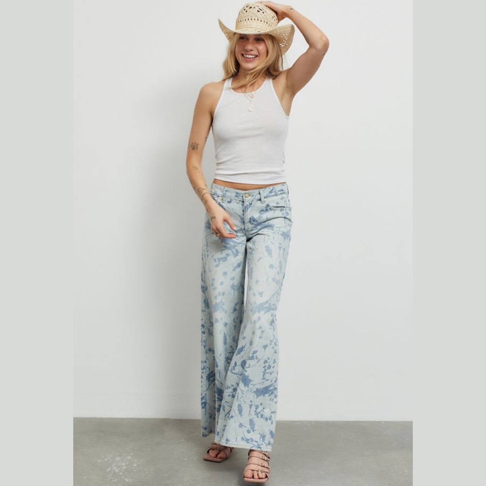 BDG Urban Outfitters UO Low & Wide Jean Floral Print - Picture 2 of 11